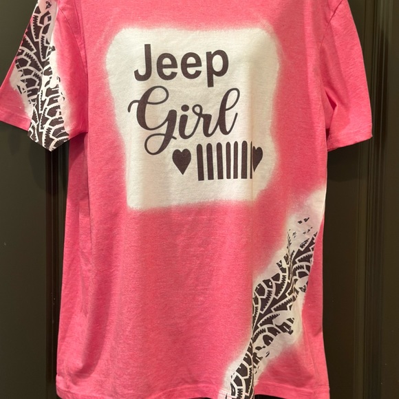 New Jeep Girl T-Shirts - Picture 1 of 8